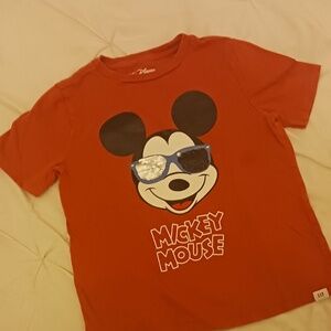 Mickey Mouse light red Disney t-shirt Child's size 6-7